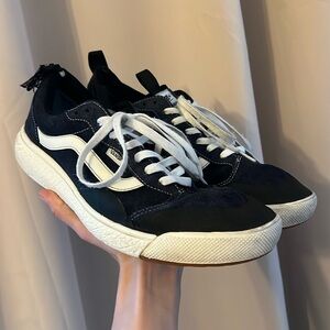 VANS ultra range navy blue suede mens size 11.5